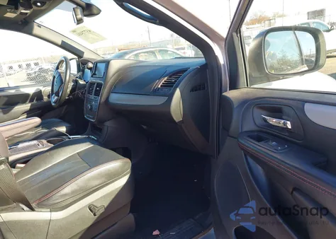 2019 Dodge Grand Caravan Gt from USA, damaged, VIN 2C4RDGEG9KR557251